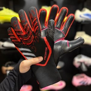 PREDATOR GLOVES